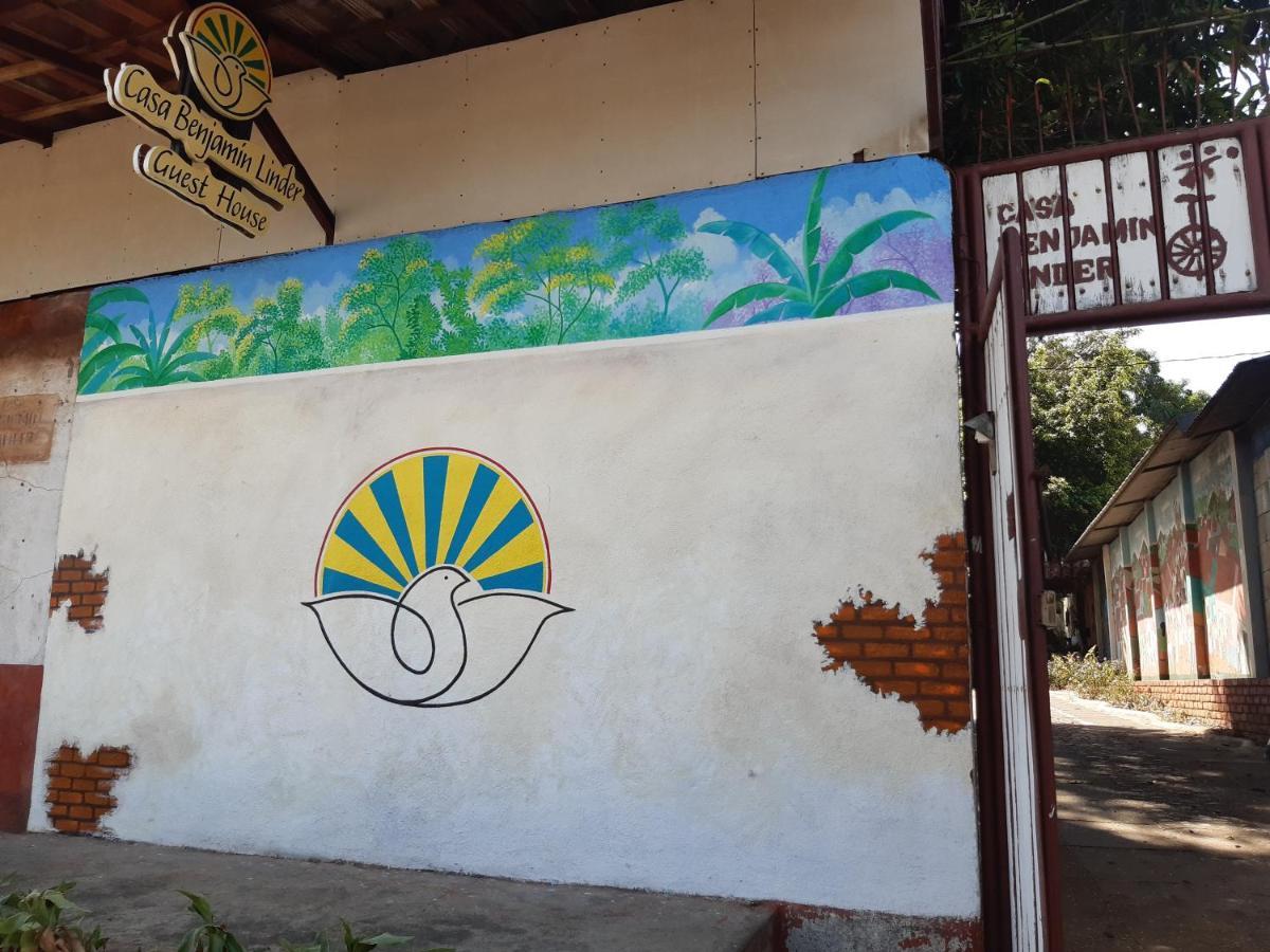 Casa Benjamin Linder Hotel Managua Kültér fotó